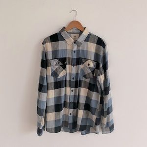 Van’s Men’s button down shirt 100% cotton